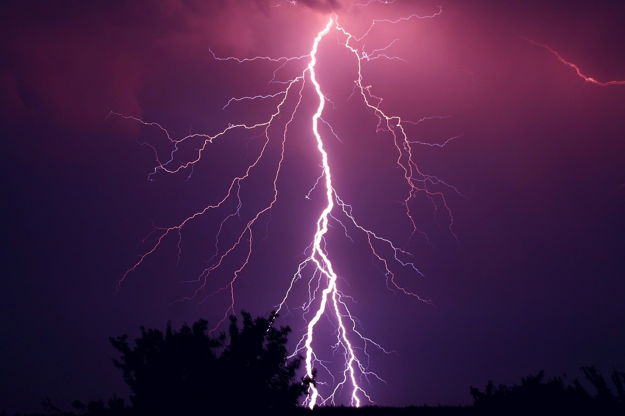 thunder-953118_1280